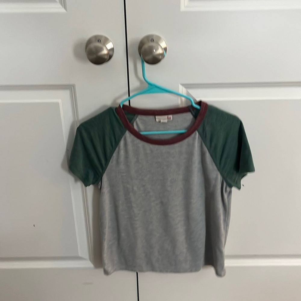 Gray/green tshirt lightly worn